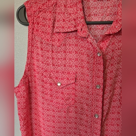 Wrangler | Red Sleeveless Western Shirt Size Large - Picture 5 of 8